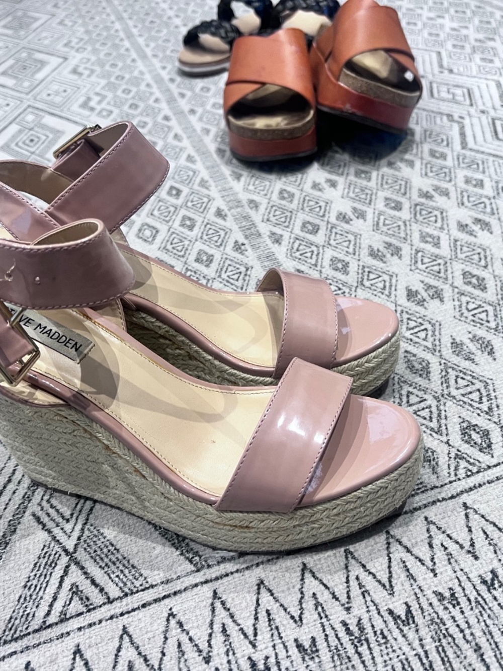 Espadrilles - Picture 3 of 3